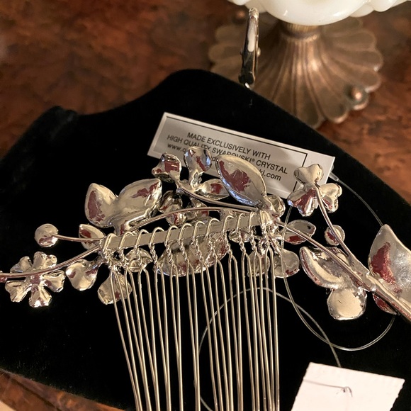 Swarovski Bridal Hair Ornament/Comb - Picture 7 of 8
